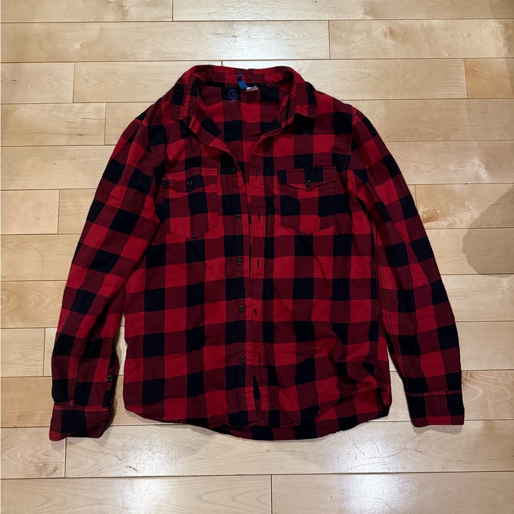 H&M Plaid Button-Up Shirt